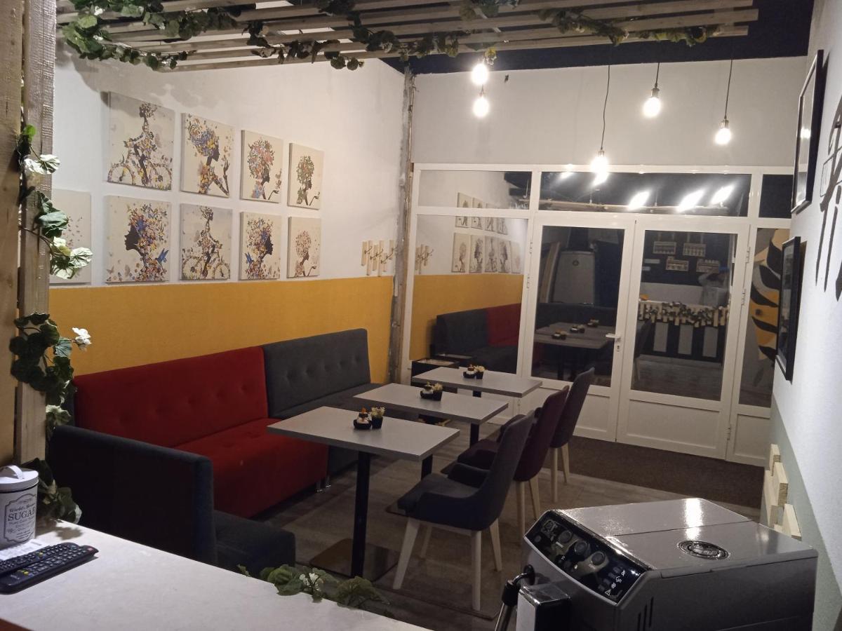 Villa Monera Apartments & Rooms & Free Garage Mostar Exterior photo